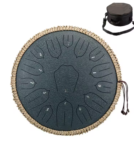 Tongue drum mandala dans un intérieur clair, effet décoratif