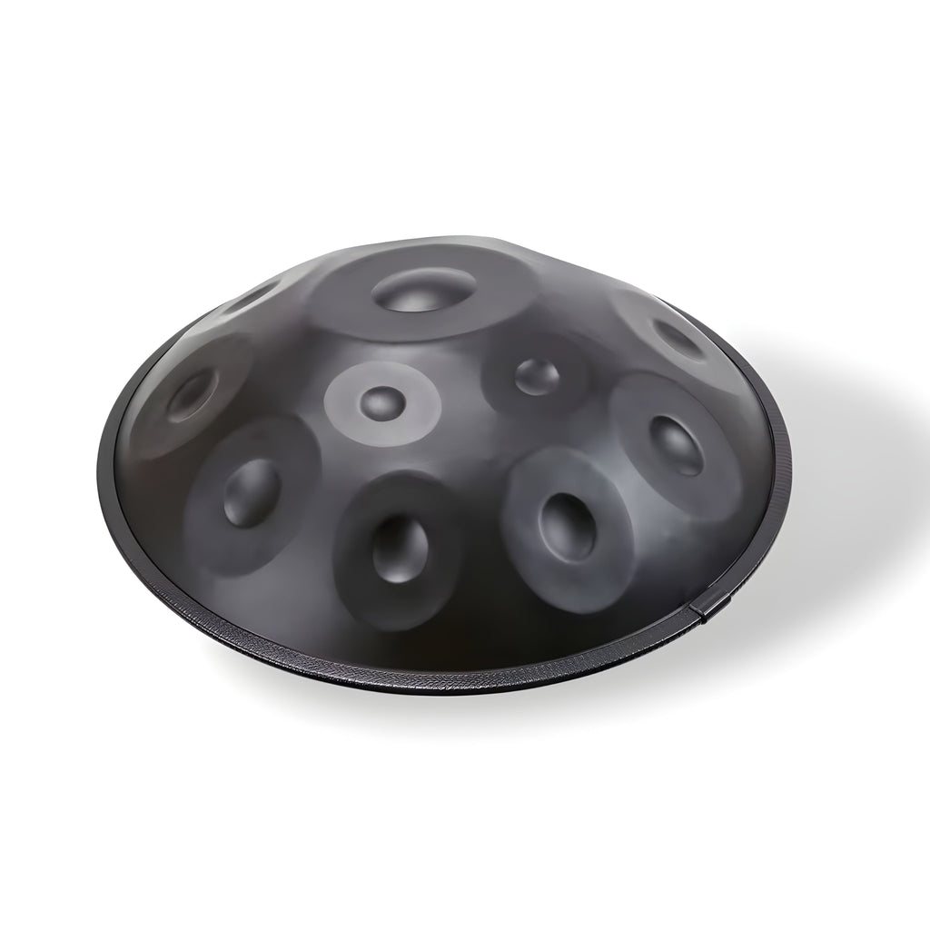 Mains effleurant le handpan débutant en 432 Hz